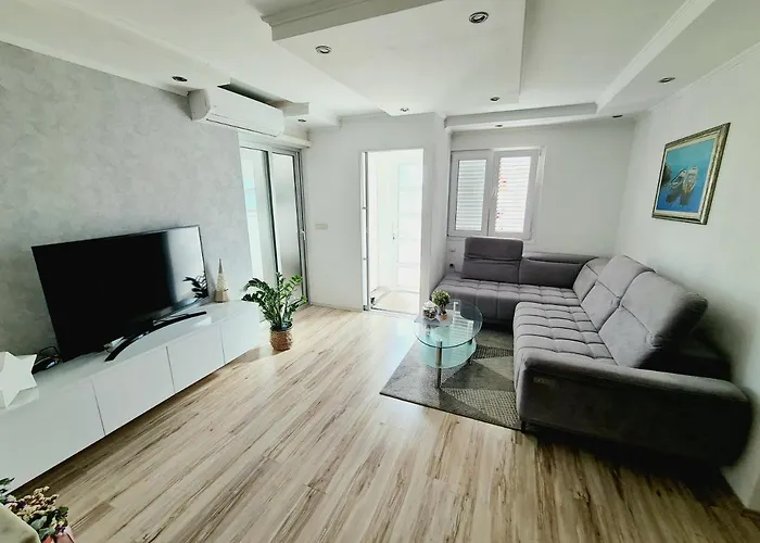 Apartment Mirjana