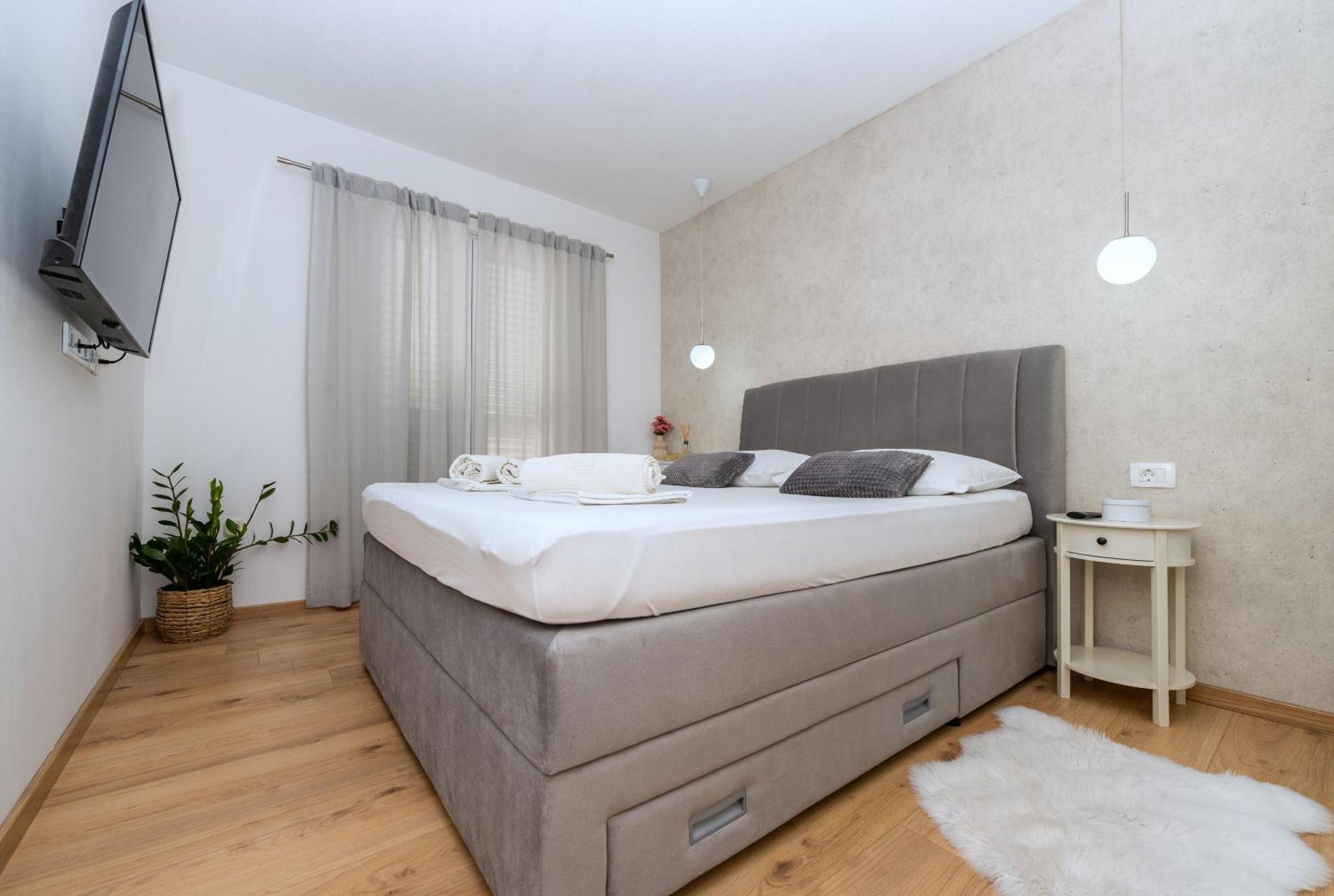 Mirjana Apartment Makarska